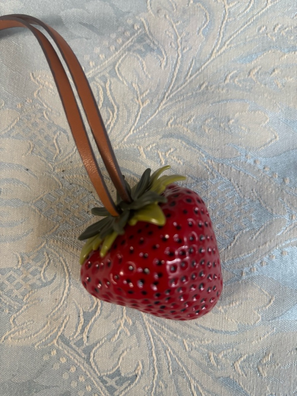 Strawberry Charm Key chain , bag accessorie - Picture 3 of 3